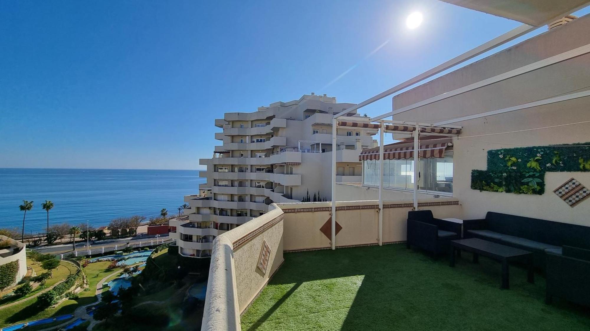 Benalbeach. Espectacular Terraza, Vistas Al Mar. Benalmadena Exterior photo